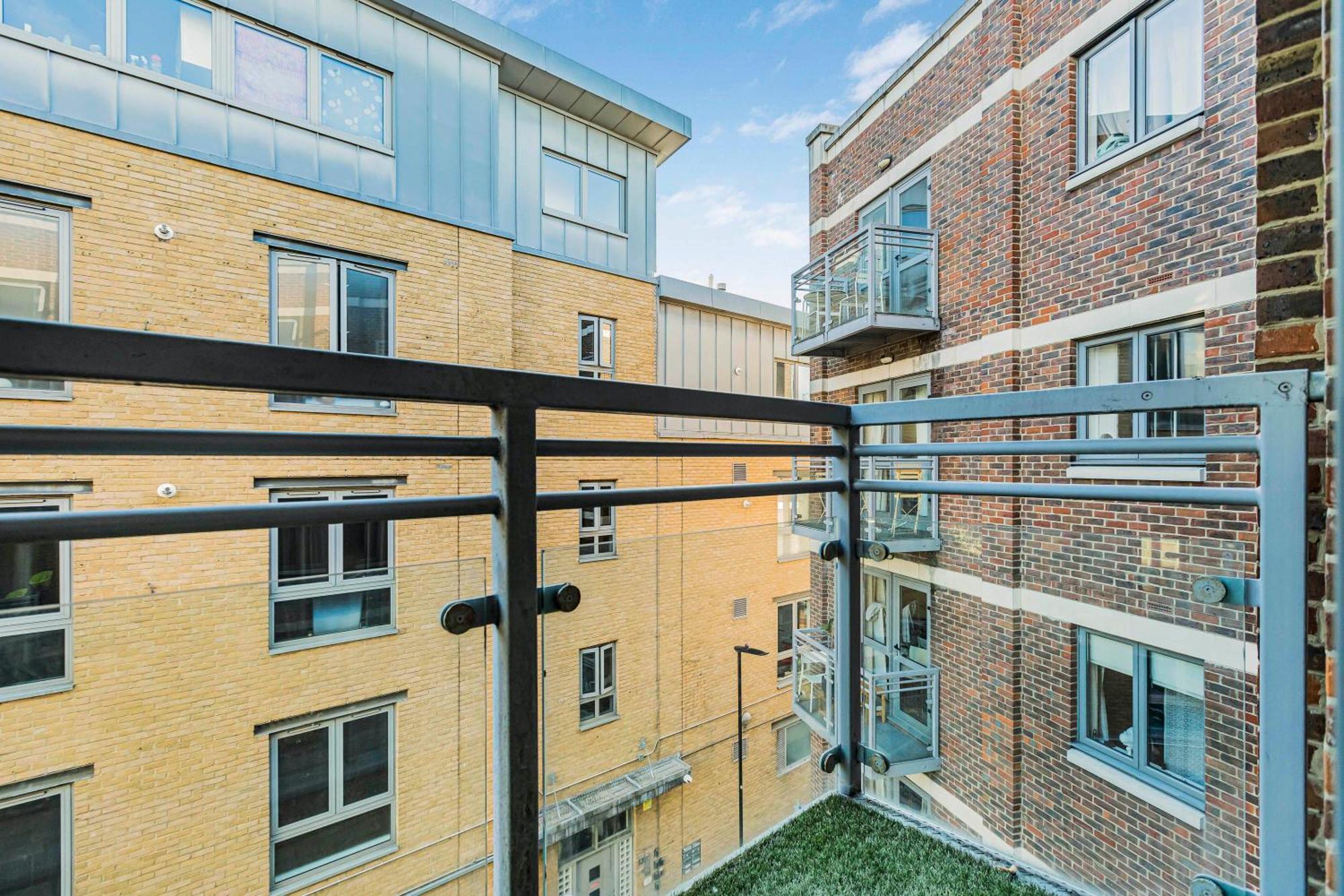Athera - Hoxton Square 2 Bed, 2 Bath Entire Private Apartment 런던 외부 사진