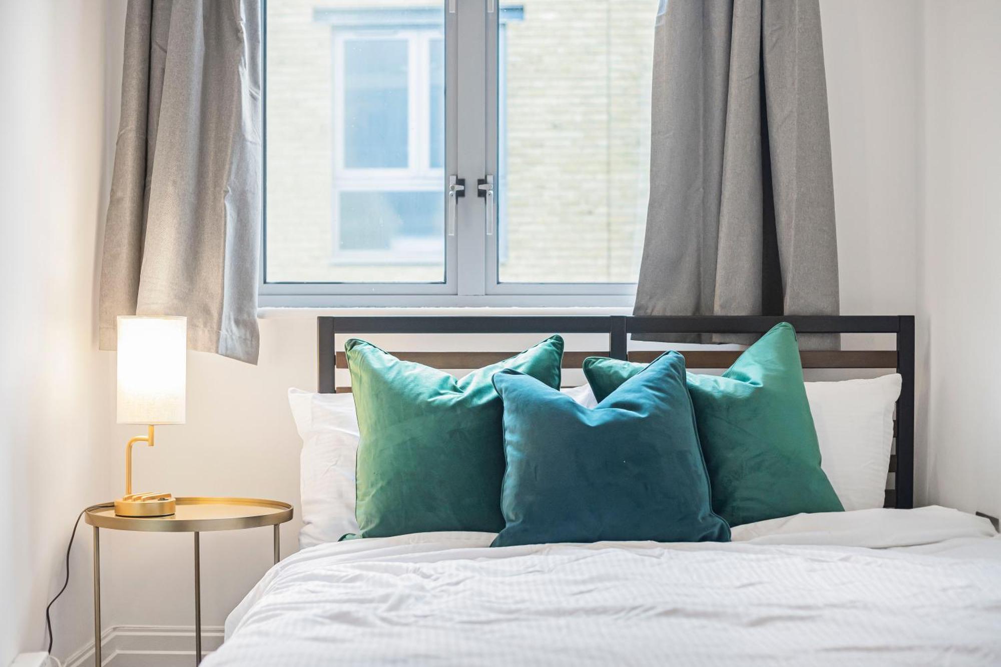 Athera - Hoxton Square 2 Bed, 2 Bath Entire Private Apartment 런던 외부 사진