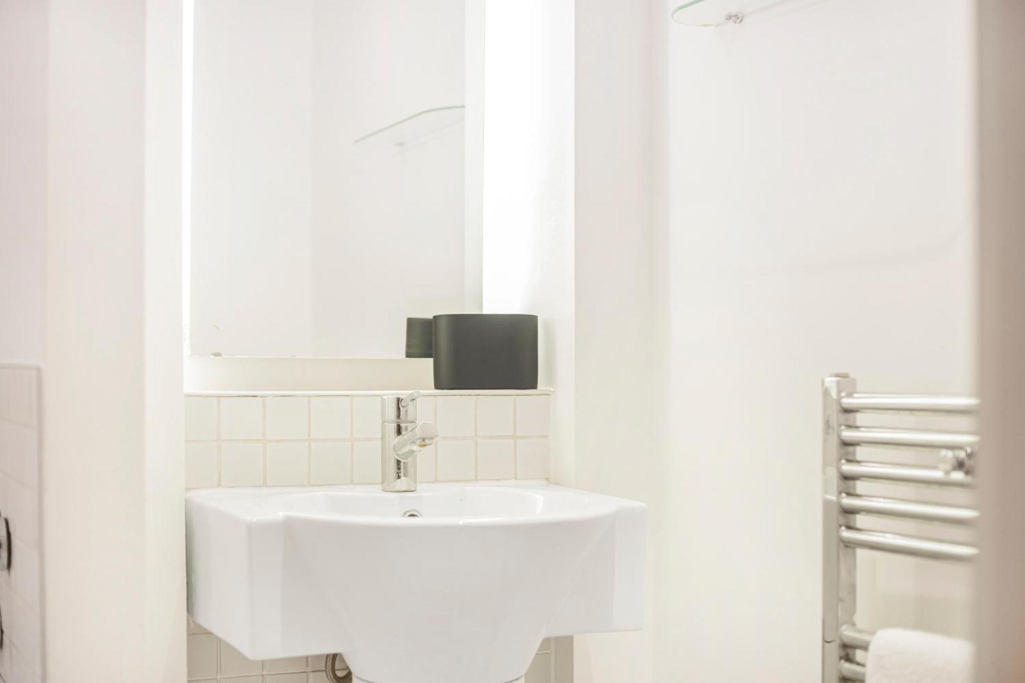 Athera - Hoxton Square 2 Bed, 2 Bath Entire Private Apartment 런던 외부 사진