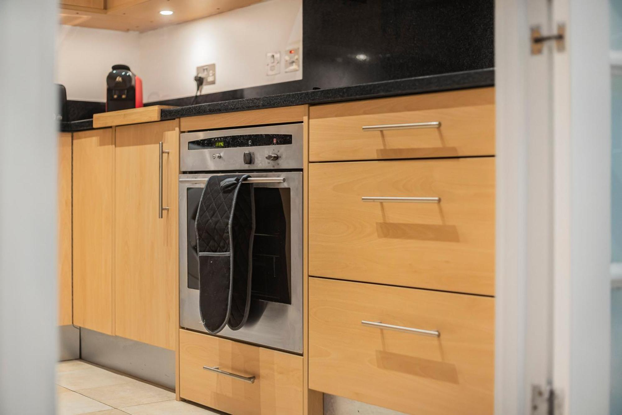 Athera - Hoxton Square 2 Bed, 2 Bath Entire Private Apartment 런던 외부 사진